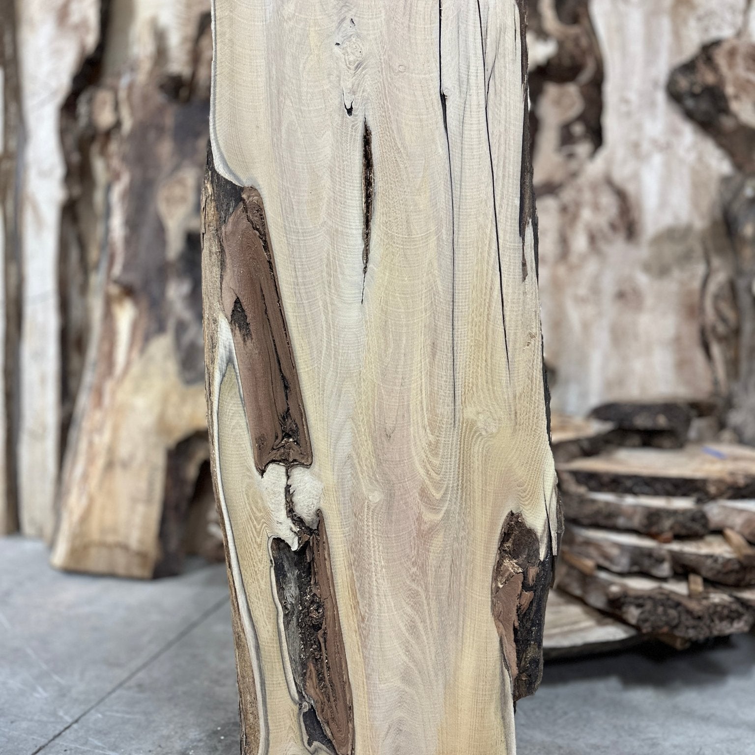 LiveEdge Black Locust | Black Locust | Double Diamond
