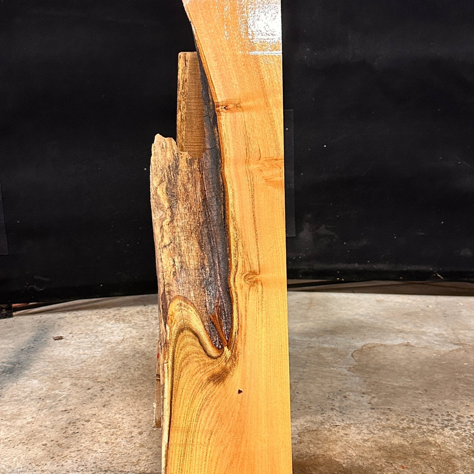 LiveEdge Black Locust | Black Locust | Double Diamond