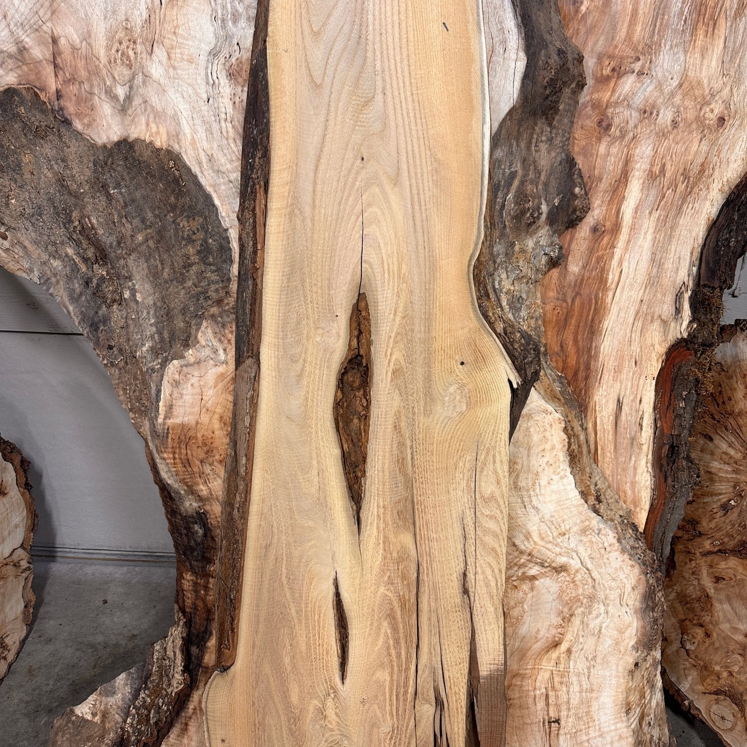 LiveEdge Black Locust | Black Locust | Double Diamond