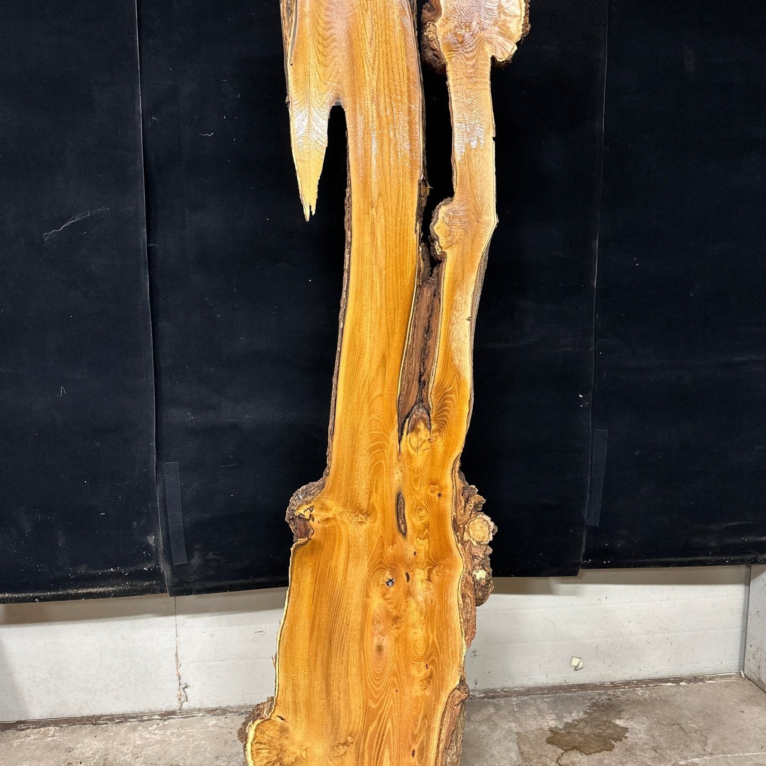 LiveEdge Black Locust | Black Locust | Double Diamond