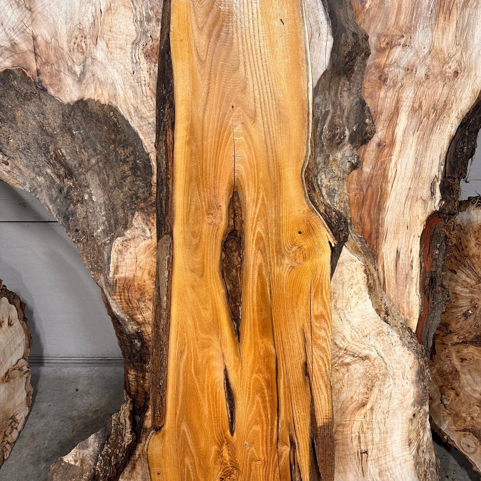 LiveEdge Black Locust | Black Locust | Double Diamond