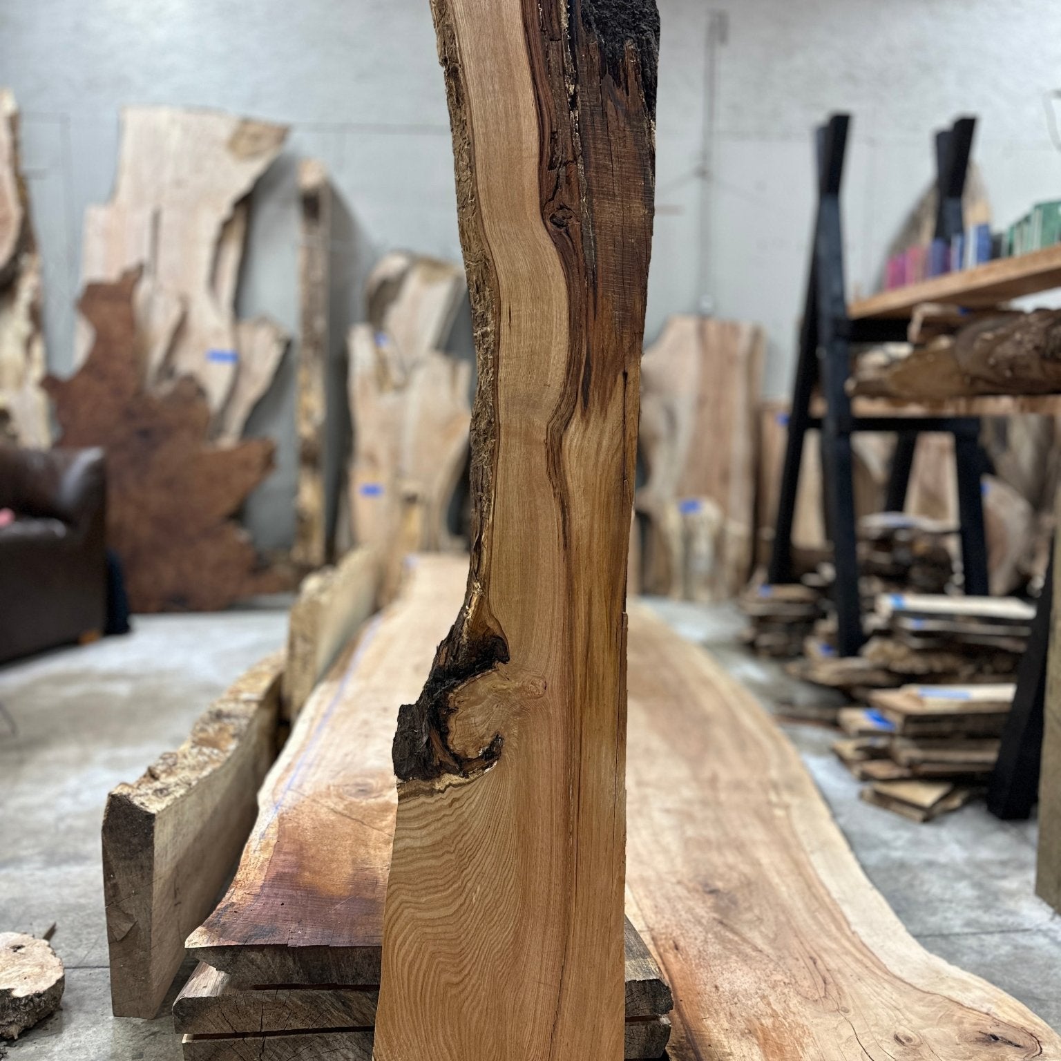 LiveEdge Chestnut | Chestnut | Double Diamond