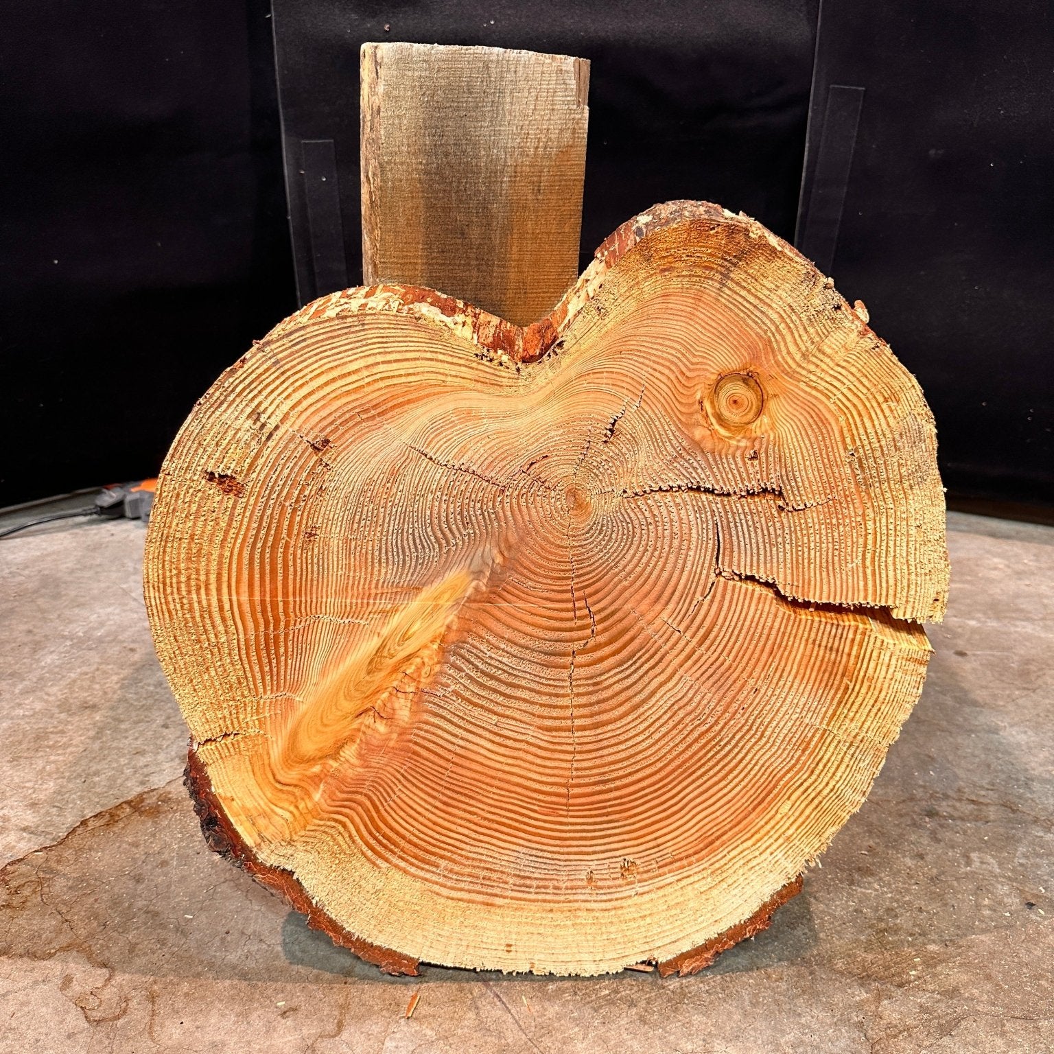 LiveEdge Douglas Fir Heart Shaped Cookie | Douglas Fir | Double Diamond
