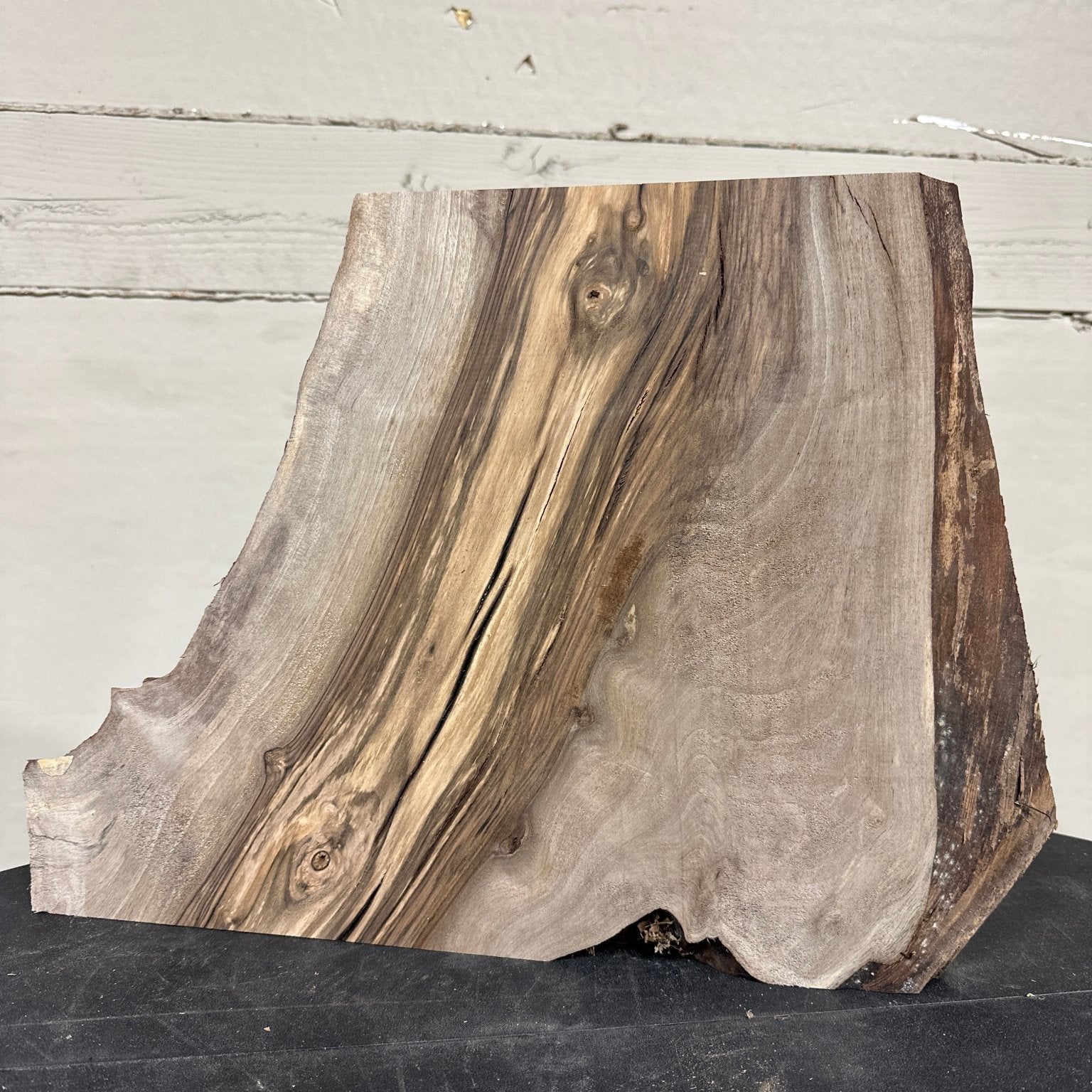 LiveEdge English Walnut | English Walnut | Double Diamond | BGDDEW727