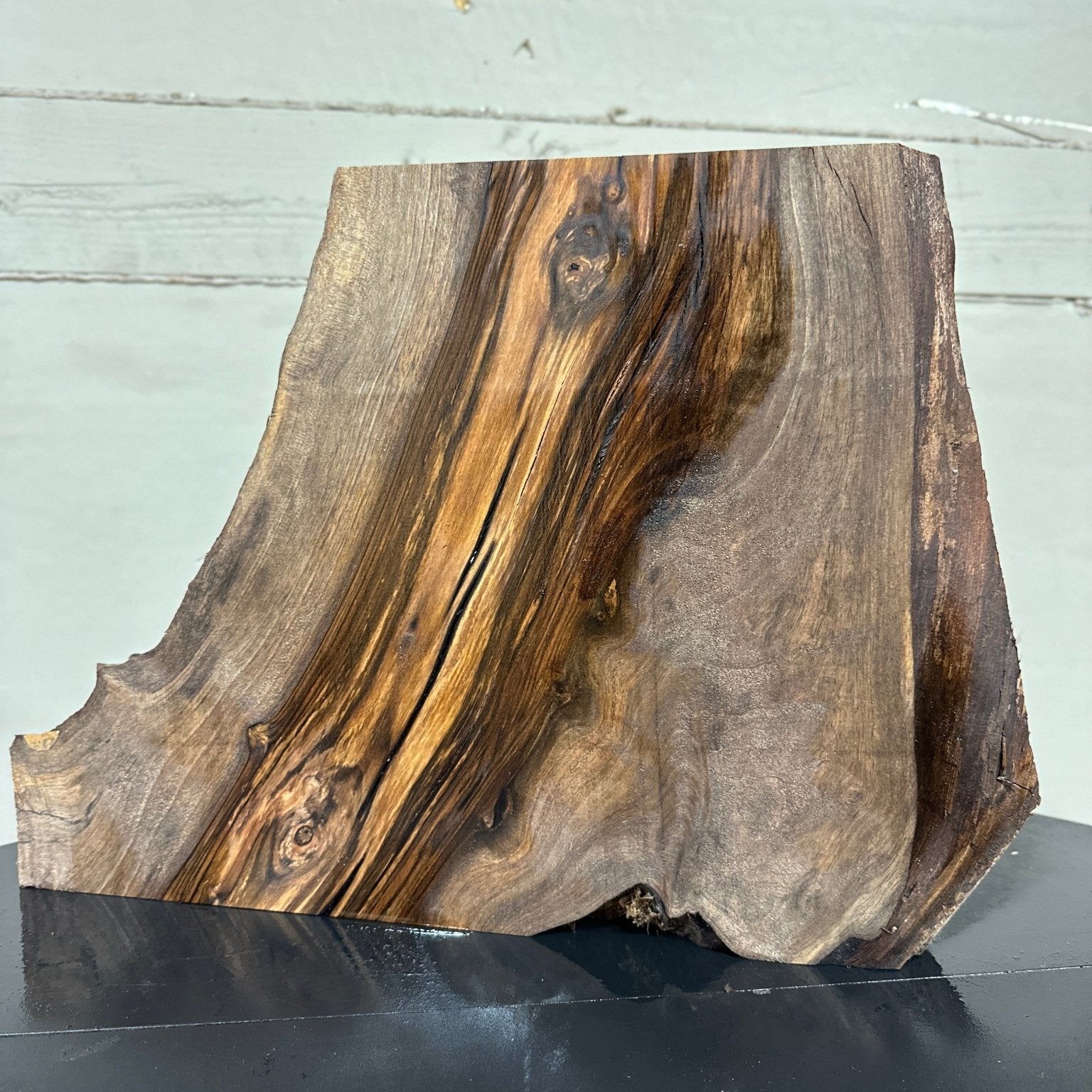 LiveEdge English Walnut | English Walnut | Double Diamond | BGDDEW727