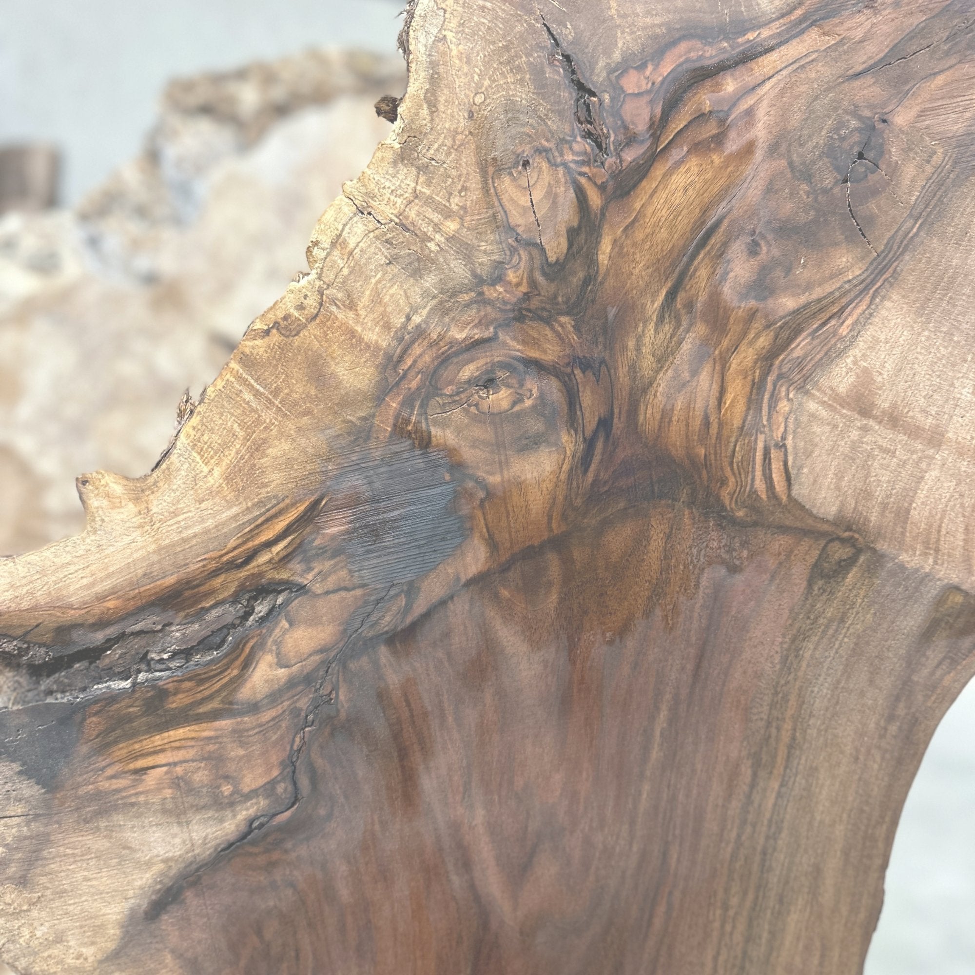 Black Walnut/English Walnut - Hamilton Lee Supply