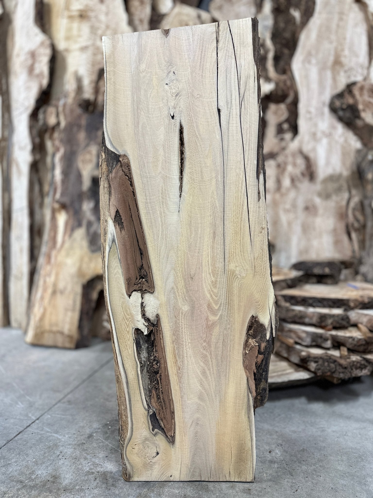 LiveEdge Black Locust | Black Locust | Double Diamond