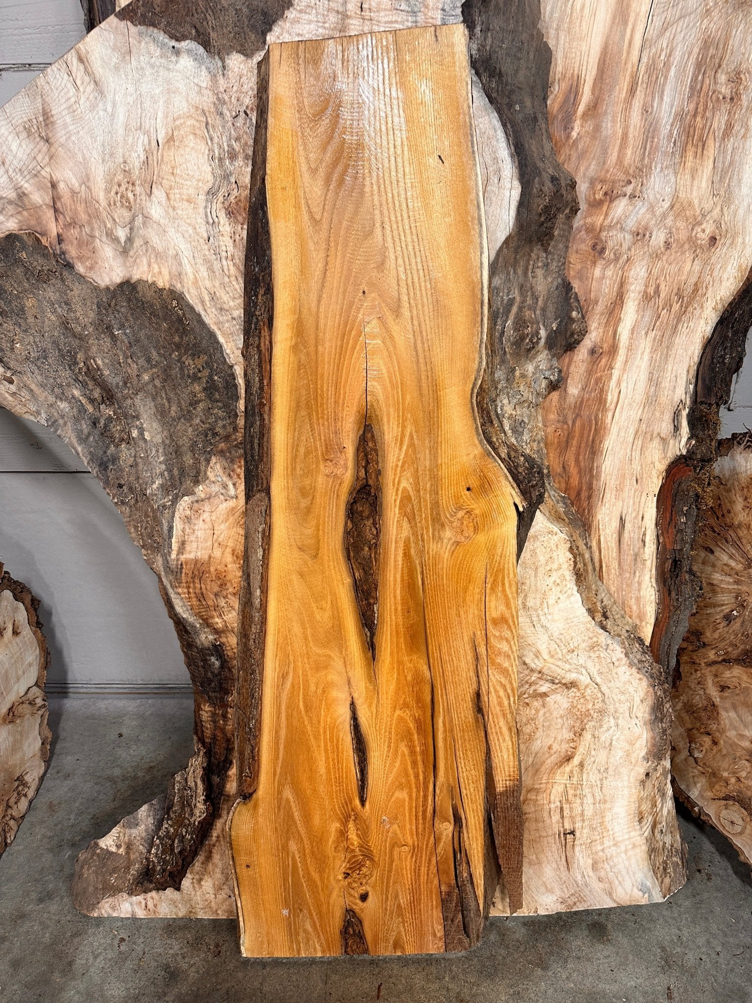 LiveEdge Black Locust | Black Locust | Double Diamond