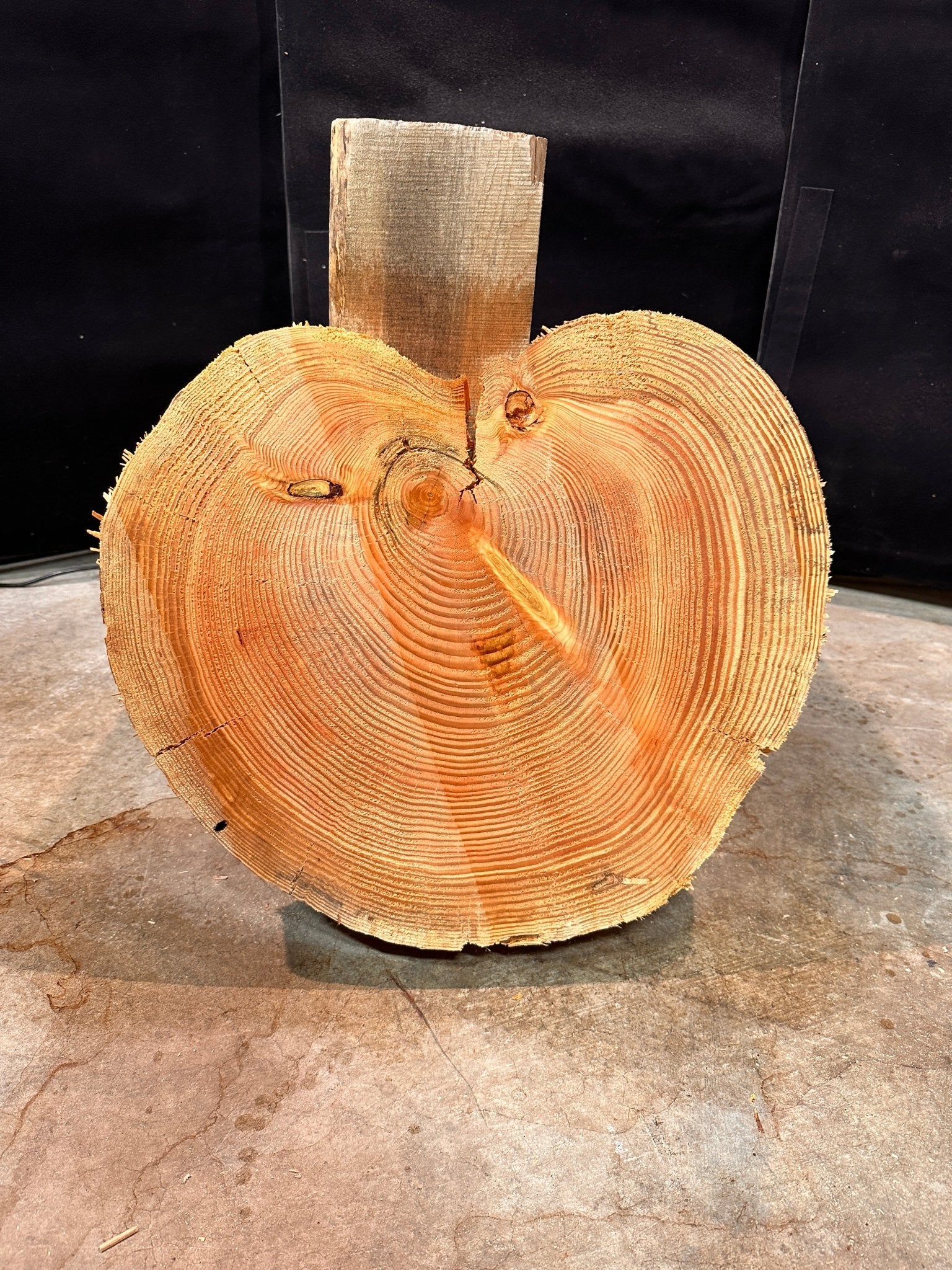 LiveEdge Douglas Fir Heart Shaped Cookie | Douglas Fir | Double Diamond
