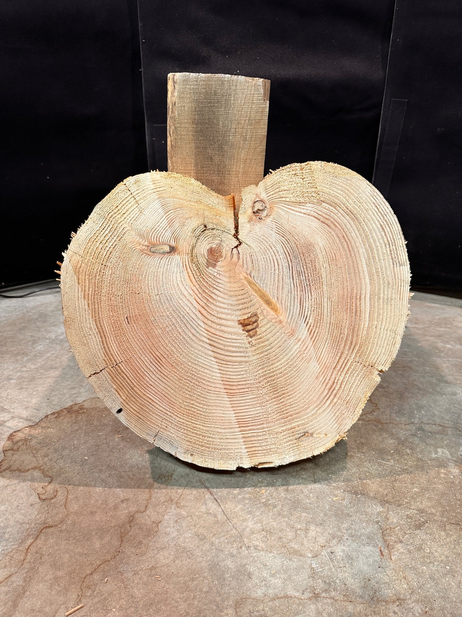 LiveEdge Douglas Fir Heart Shaped Cookie | Douglas Fir | Double Diamond