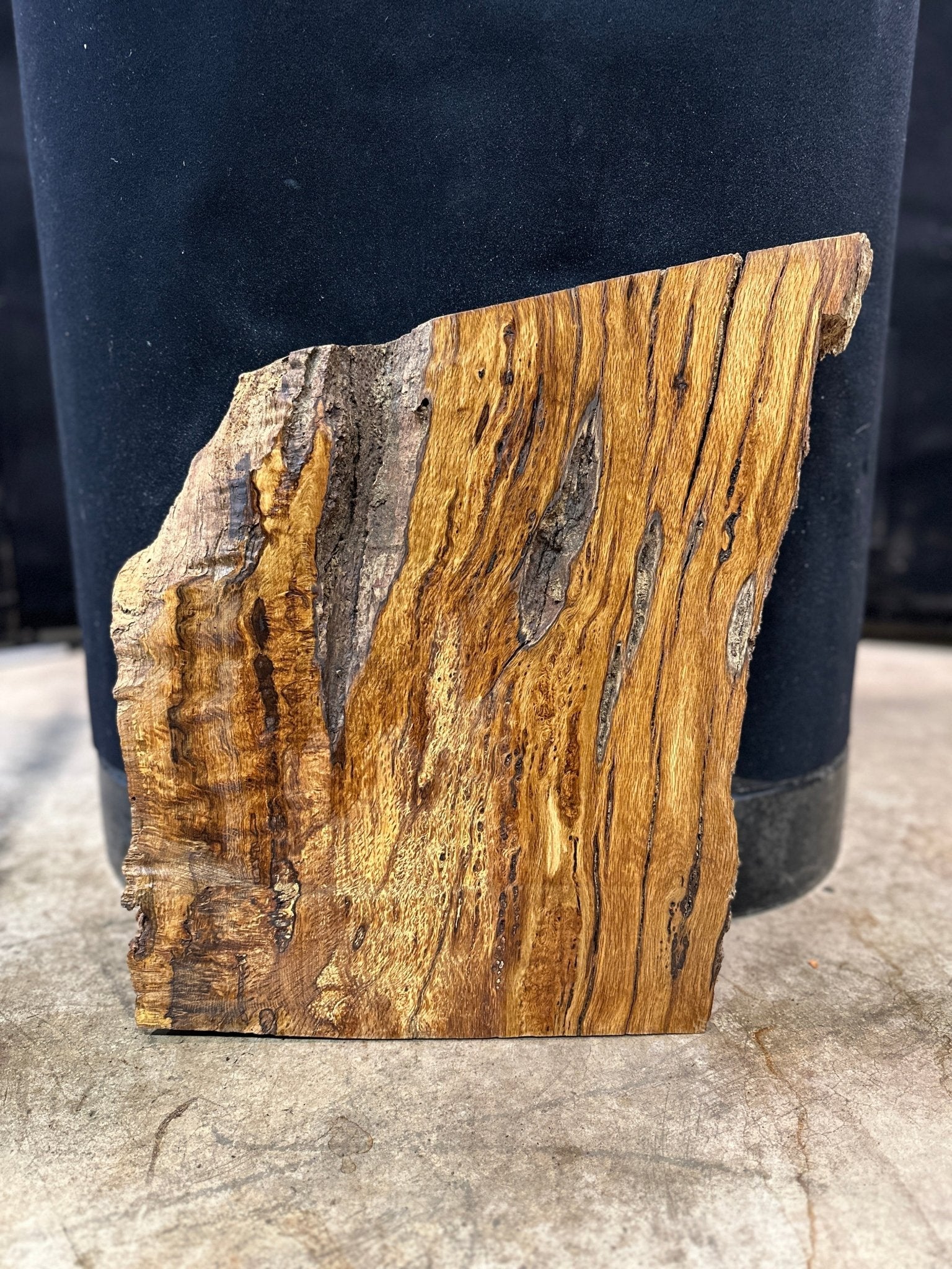 LiveEdge Mistletoe White Oak | White Oak | Double Diamond