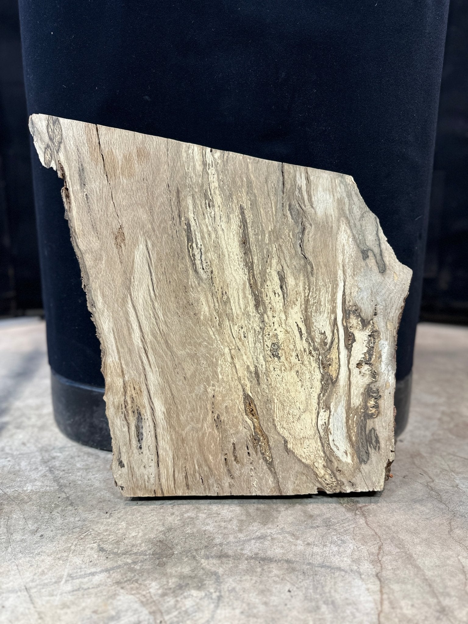 LiveEdge Mistletoe White Oak | White Oak | Double Diamond